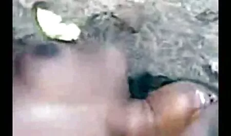 3D பெண் பெரிய மார்பகங்கள் கொடுக்கிறது ஒரு கால் துடைப்பான் மற்றும் இளம் மனிதன் செக்ஸ் fucked பெறுகிறார்