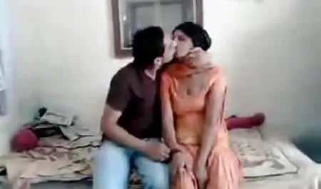 74 erotika maladoy வயதான பெண் மோதும் அவரது
