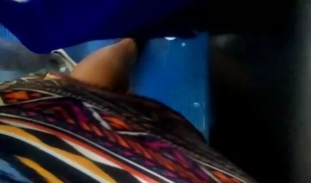 ஜென் watch வீட்டில் ஆபாச இளம் ஹில்டன் Bandana விருப்ப